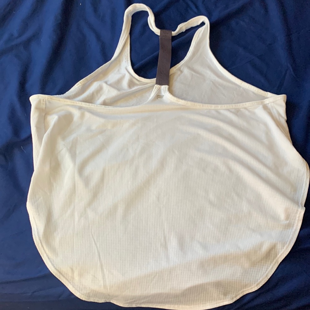 Textured tank
